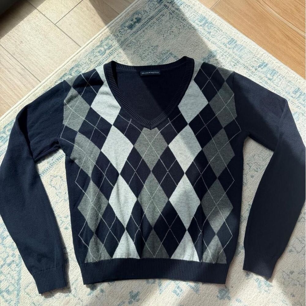 Brandy Melville Women's Navy and Blue Argyle Sweater